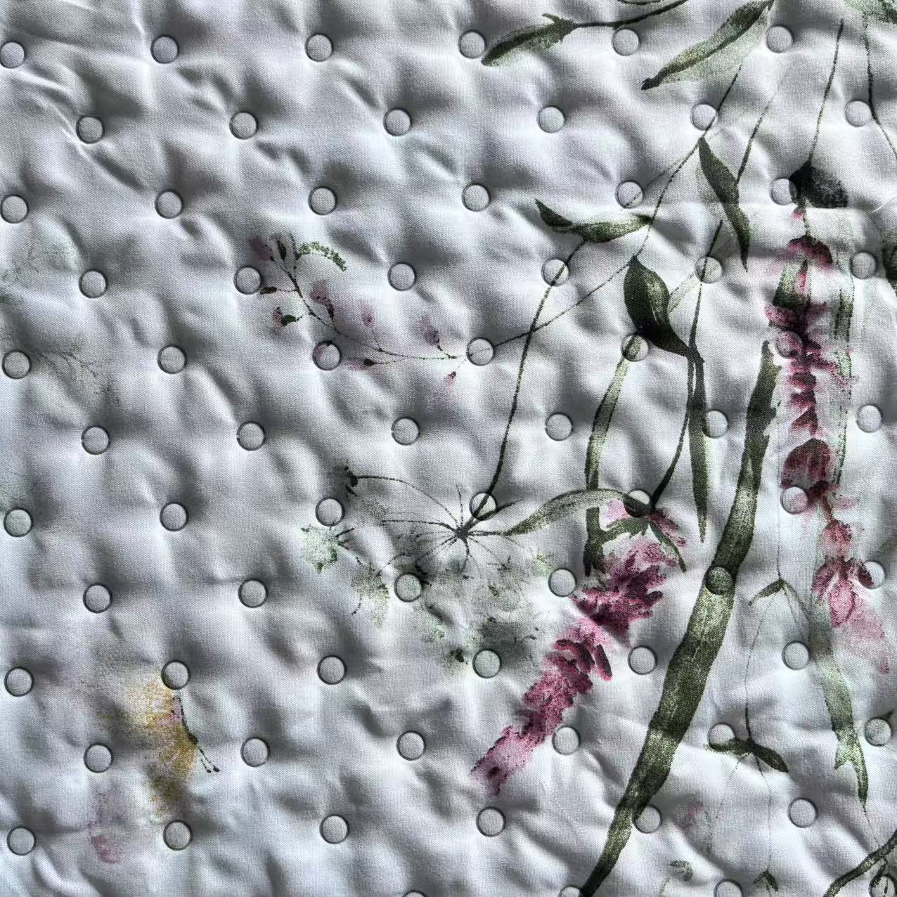 Ultrazvuková tkanina s disperzním tiskem z mikrovlákna